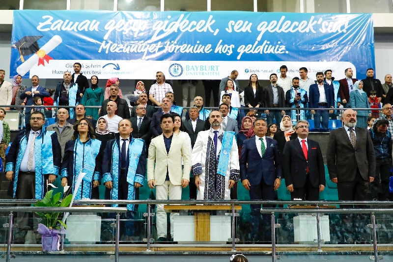 Bayburt Üniversitesinde mezuniyet coşkusu yaşandı