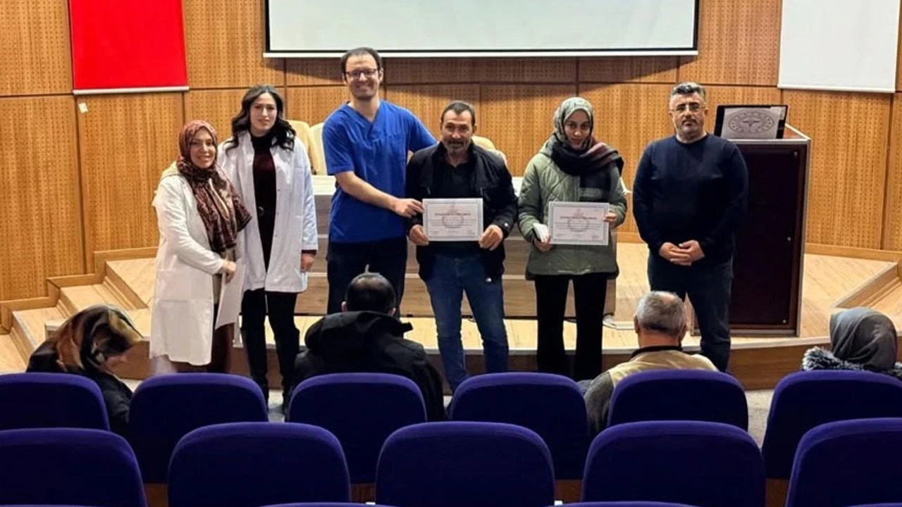 Bayburt'ta 2026'nın İlk Diyabet Okulu Eğitimi Başarıyla Tamamlandı