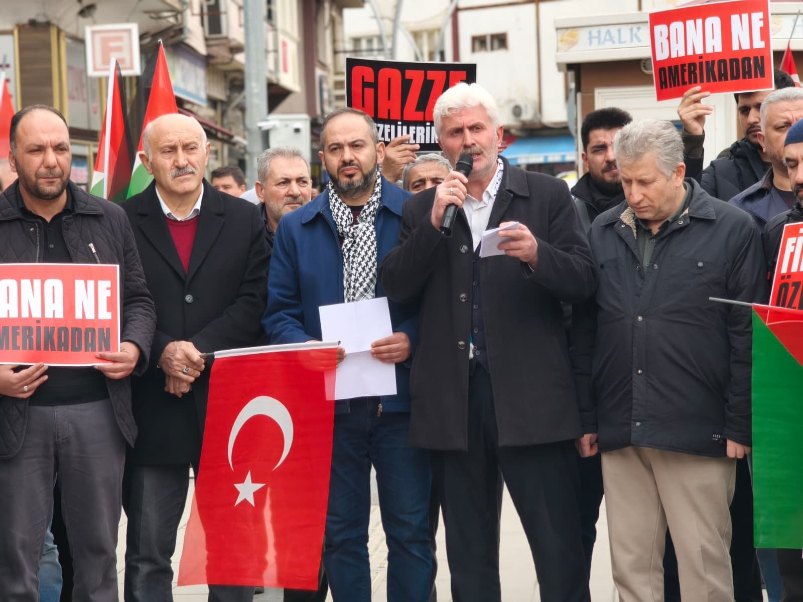 Bayburt’ta Amerika ve İsrail Protesto edildi.