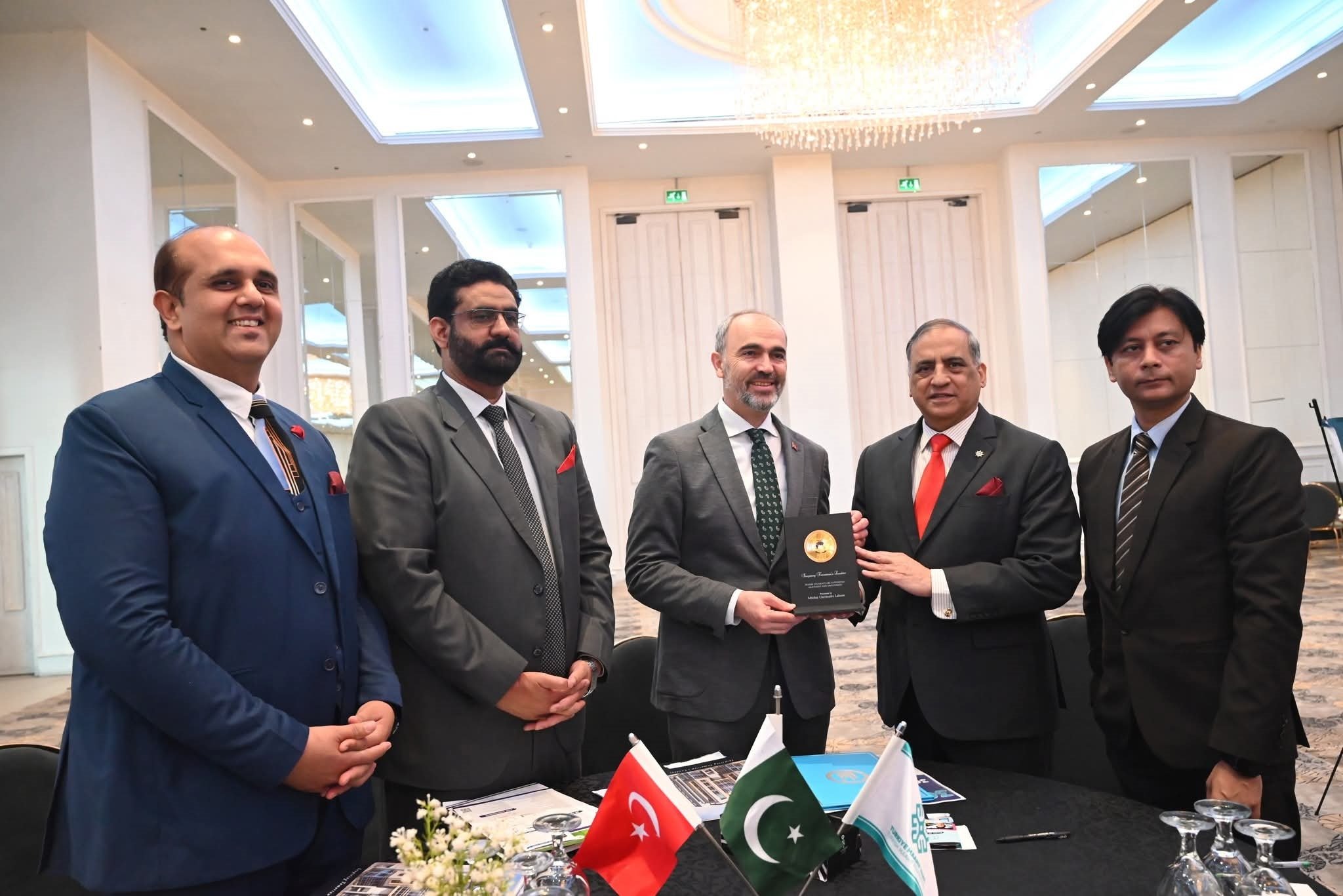 Bayburt Üniversitesi'nden Güney Asya Çıkarması