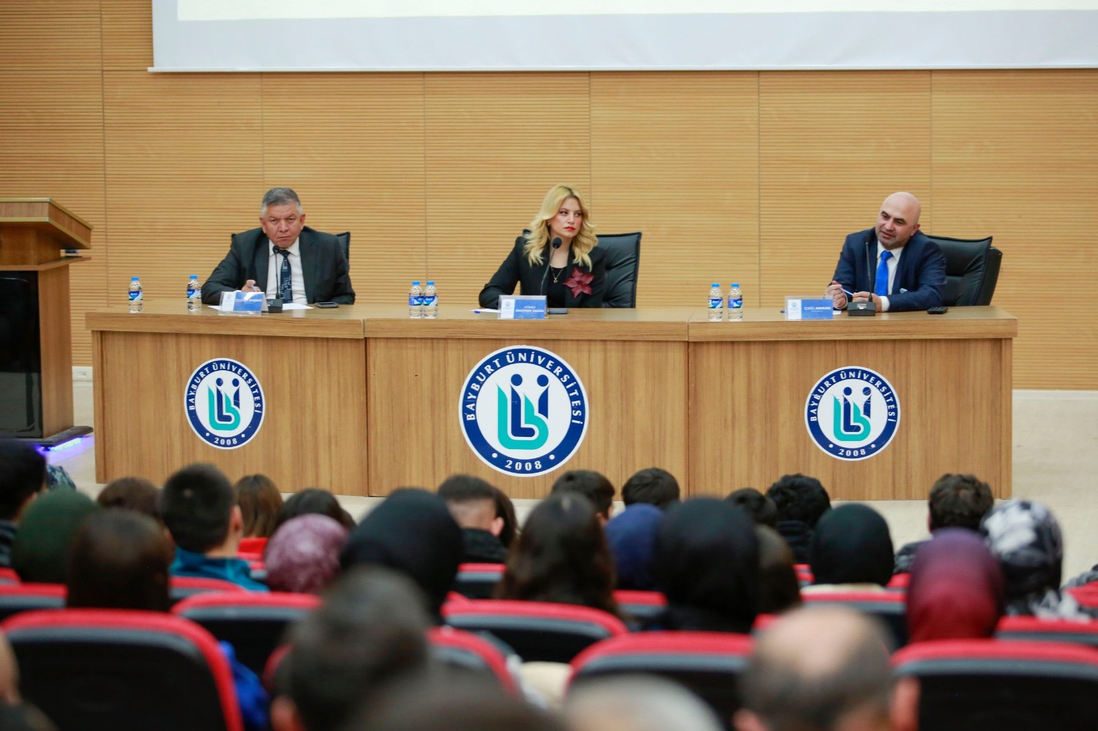 Medya Paneli, CNN Türk’ün Duayen Gazetecilerini Bayburt Üniversitesinde Buluşturdu