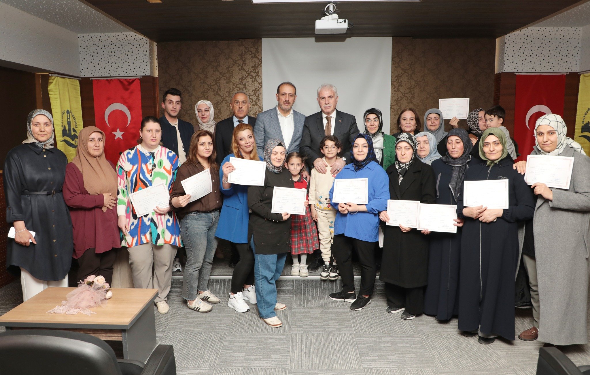 Bayburt’ta 9 Haftalık Aile Maratonu Sertifikalarla Taçlandı