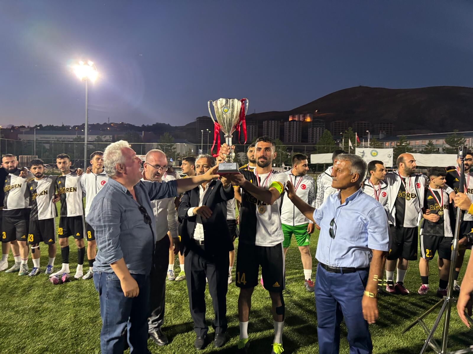 Bayburt Derneği futbol turnuvası şampiyonu Ağören