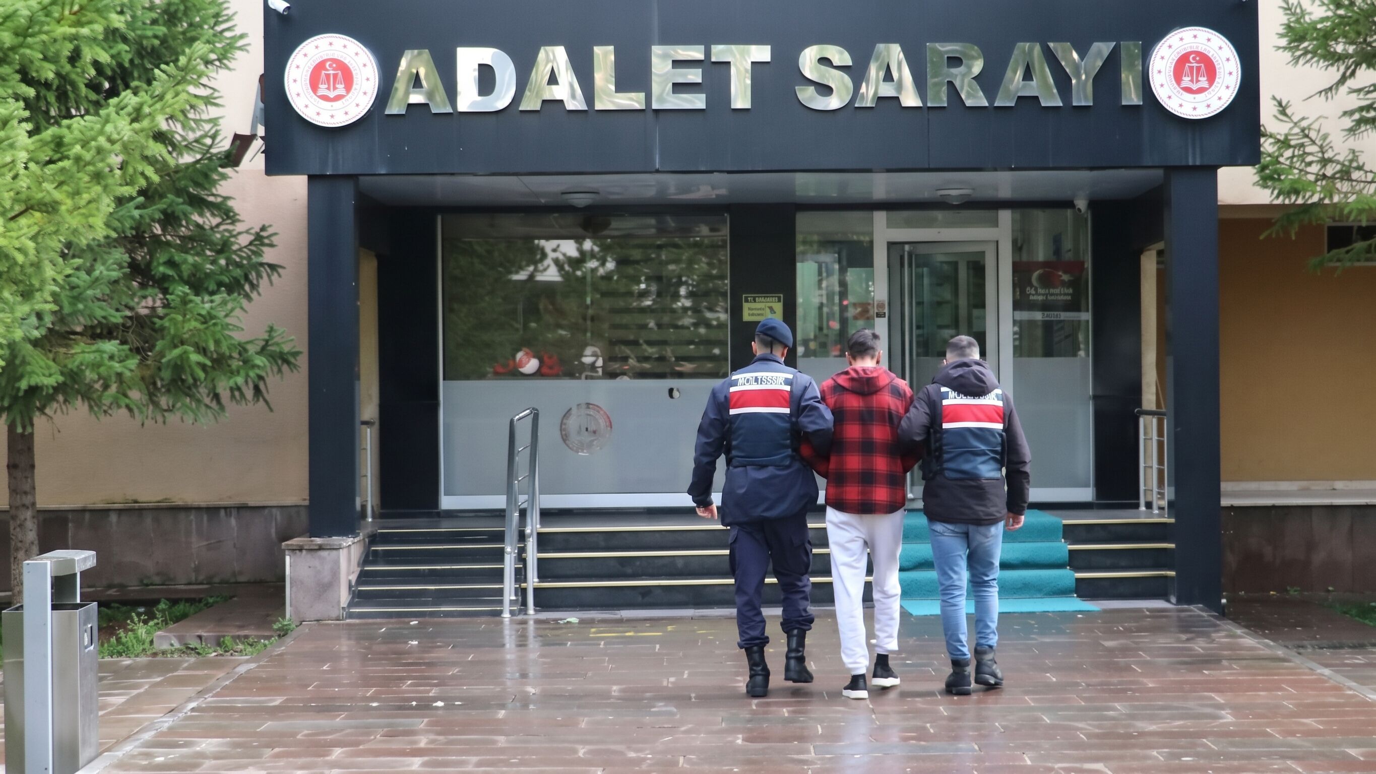 9 yıl hapis cezası bulunan firari yakalandı!