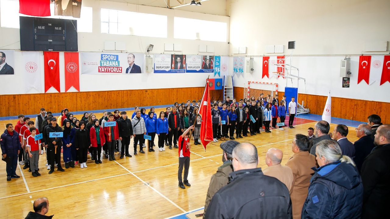 Okul Sporları Bayburt Bölge Şampiyonası Bayburt Üniversitesi Ev sahipliğinde Başladı