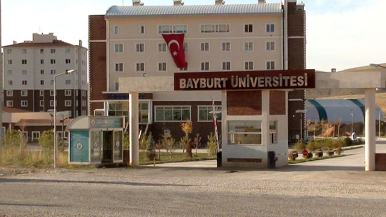 Bayburt Üniversitesi TÜBİTAK Öğrenci Projeleri Başvurusunda Rekor Geliştirdi