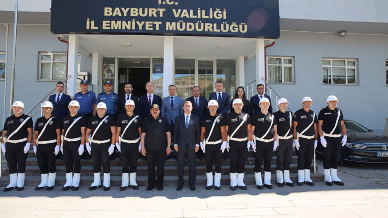 Vali Mustafa Eldivan il emniyet müdürlüğünü ziyaret etti