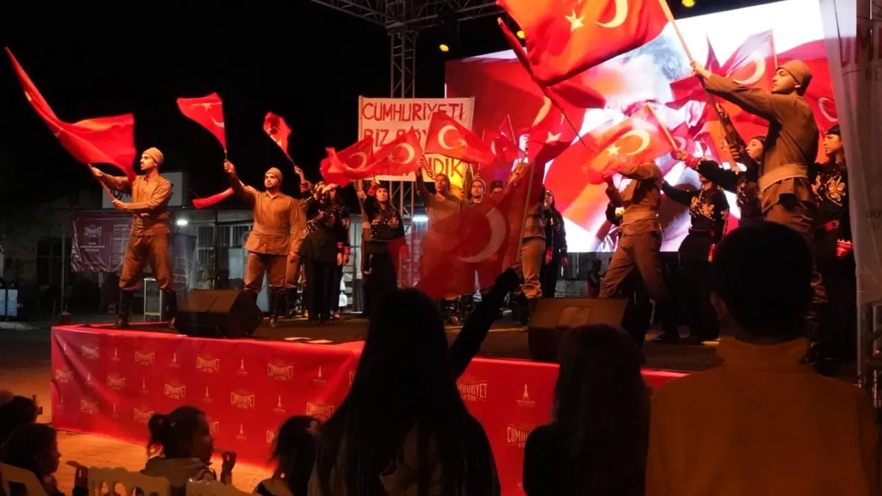Bergamalılar 'Cumhuriyet Her Yerde' etkinliğinde buluştu