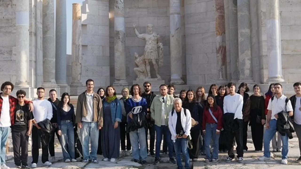 Denizli Büyükşehir’den gençlere yönelik turizm atağı