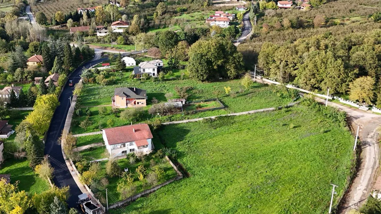 Hendek’te 7,5 kilometrelik hat yenileniyor... YOLBAK yolları tablo gibi işliyor