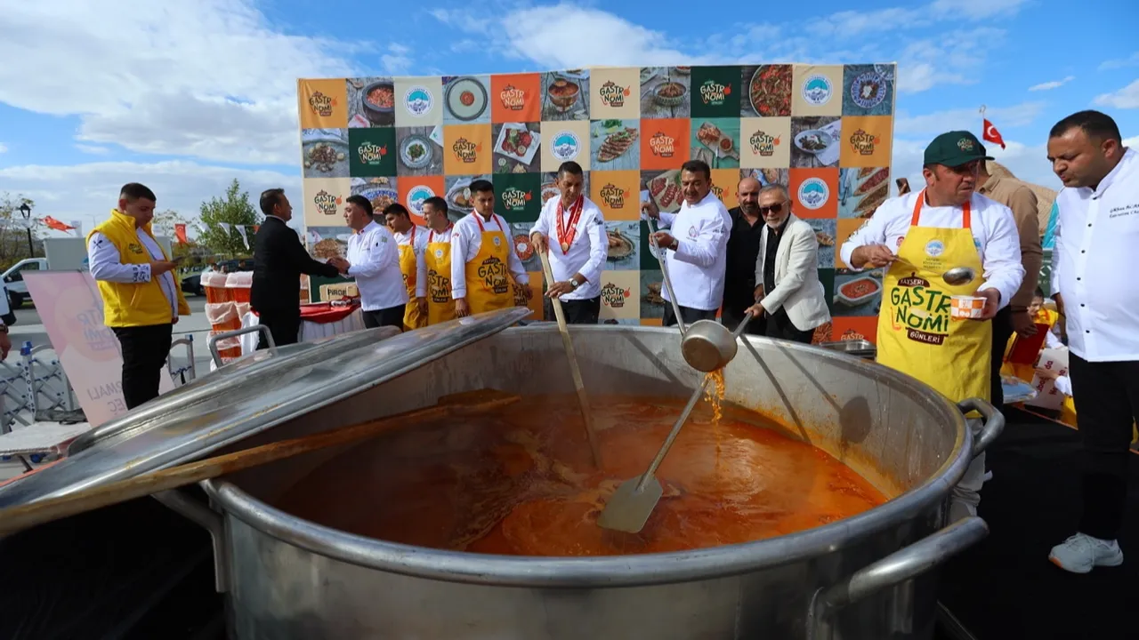 Kayseri'de gastronomi şöleni başladı