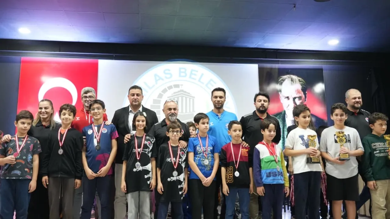 Muğla Milas'ta satranç turnuvası
