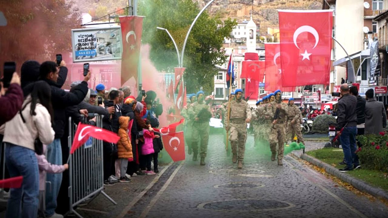 Cumhuriyet'in 102. Yıl Dönümü Bayburt'ta Coşkuyla Kutlandı