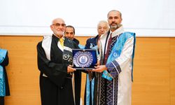Bayburt Üniversitesinin Gelenekselleşen Taltif Töreni Kurumsal Liyakatin Nişanesi Oldu