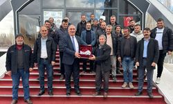 Polattimur Belediye Meclis üyeleri ve çalışanlarıyla vedalaştı
