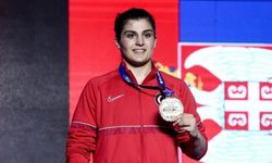 Bayburt Üniversitesi Öğrencisi Busenaz Sürmeneli, Boksta Avrupa Şampiyonu Oldu