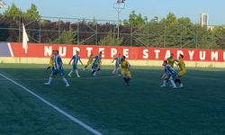 Bayburt Köylerarası Futbol Turnuvasında Konursu-Kalecik karşılaşması