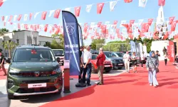 1. Manisa Otoshow Otomobil Fuarı Açıldı