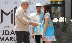 Bursa'da genç mimarlar ilk baretlerini taktı