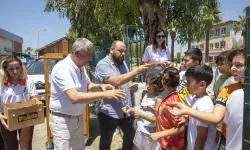 İzmir Güzelbahçe Belediyesi’nin karne hediyesine 'Milli Eğitim' engeli