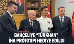Bahçeliye TÜRKHAN İHA Prototipi hediye edildi