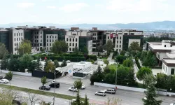 BTÜ'ye YÖKAK'tan 5 yıllık tam akreditasyon