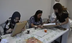 Bursa Karacabey'de 'ahşap boyama' ilgisi