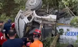 Bursa Kestel'de yangına su taşıyan tanker devrildi: 3 ölü