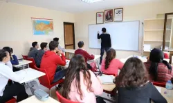 Denizli Büyükşehir’den gençlere ücretsiz YKS tercih danışmanlığı