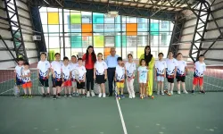 Memduh Büyükkılıç Kayserili sporcularla buluştu