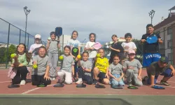 İzmir'de Bostanlıspor’dan Pickleball için “Aile Okulu”