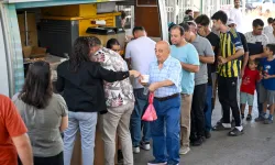 İzmir Bornova Belediyesi şehitlerini unutmuyor