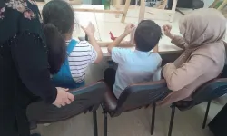 Nevşehirli çocuklar Halı Dokuma Atölyesi'nde