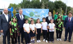 Sakarya’da yeni eğitim yılı fidanlarla başladı