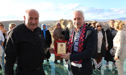 Bayburt'u hiç görmeyen Bayburtlular baba ocağını ziyaret ettiler