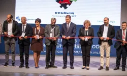 8. Elektrik Tesisleri Ulusal Kongre ve Sergisi İzmir'de açıldı