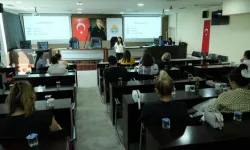 Adana Büyükşehir'den velilere eğitim