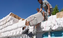 Denizli'de yangınzedelere yem ve saman desteği