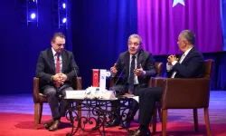 Gazeteci Çelik Türkiye'nin konumunu DEÜ'de değerlendirdi