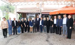 İzmir Narlıdere’de Muhtarlar Günü kutlandı
