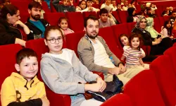 Kocaeli Gebze’de minikler sinema keyfi yaşadı