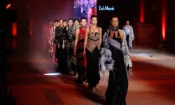 Şanlıurfa’nın pamuğu moda ile buluştu... Modacı Erol Albayrak’tan Urfa'da muhteşem defile