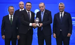 Abdurrahman Şentürk'e Cumhurbaşkanı Erdoğan'dan ödül