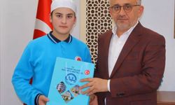 Bayburt’ta 12 Yaşındaki Mert Kaan Dursun, 7 Ayda Hafızlığını Tamamladı