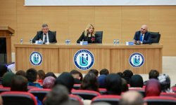 Medya Paneli, CNN Türk’ün Duayen Gazetecilerini Bayburt Üniversitesinde Buluşturdu