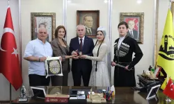 11 Ülkeden Gelen Kültür Elçilerinden Başkan Memiş’e Ziyaret