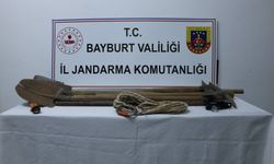 Bayburt’ta kaçak kazı yapan 6 şüpheliye suçüstü!