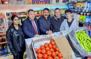 Bayburt lisesi mahalle bakkalında veresiye kapattı