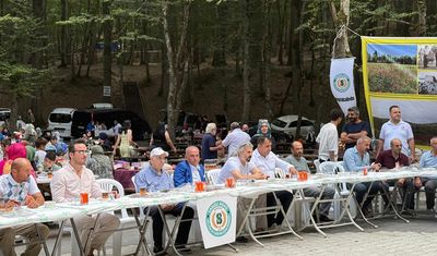 Sakızlı köylüleri Kemerburgaz’da piknikte buluştular