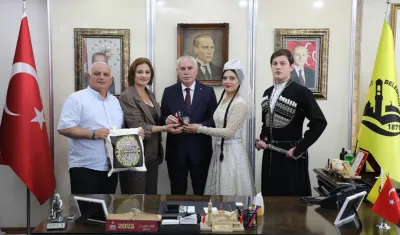 11 Ülkeden Gelen Kültür Elçilerinden Başkan Memiş’e Ziyaret
